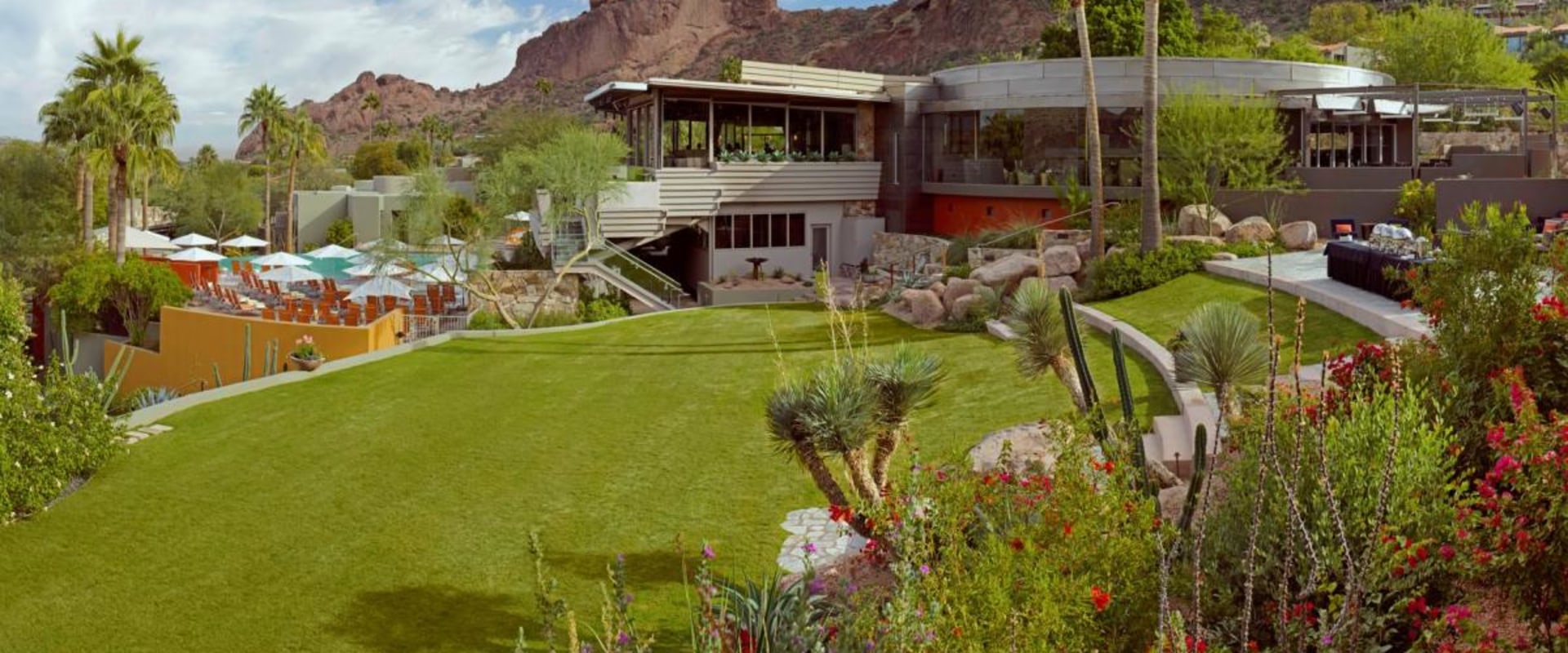 The Best Cocktail Bars in Scottsdale, AZ: A Guide to the City's Finest Drinks and Nightlife